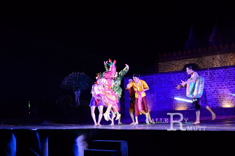 20151125-Loy Kratong_113.JPG